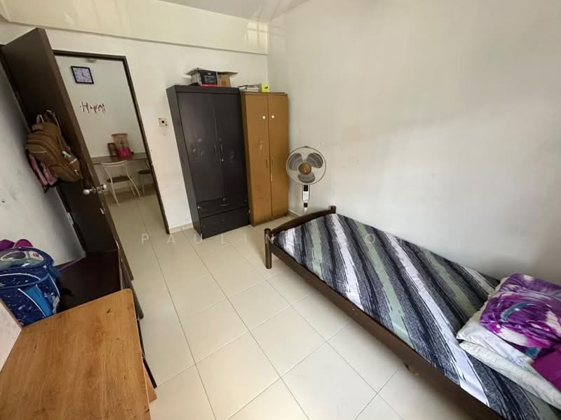 Flat for Sale at Sri Lanang - Pauline Goh - Bedroom - PropertyGuru.com.my