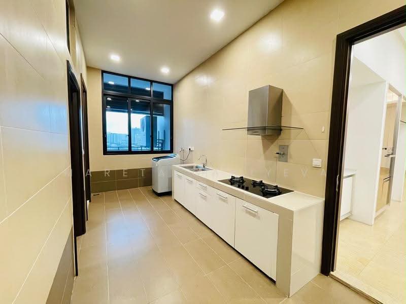 Kondominium untuk Dijual di Gallery @ U-Thant - Mareta Ganiyeva - Kitchen - PropertyGuru.com.my