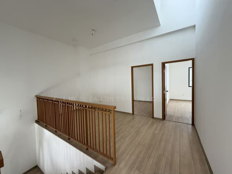 Semi-Detached House for Sale in Semenyih (Selangor) - Firdaus Dauz - Corridor - PropertyGuru.com.my