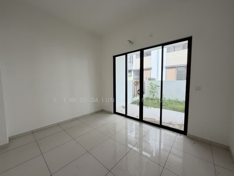 Semi-Detached House for Sale in Semenyih (Selangor) - Firdaus Dauz - PropertyGuru.com.my