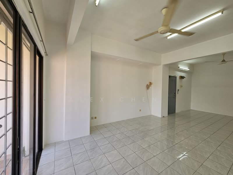 Kondominium untuk Dijual di Evergreen Park Acorn & Hazel - Alex Chen - Living Room - PropertyGuru.com.my