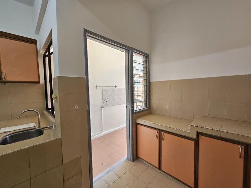 Kondominium untuk Dijual di Evergreen Park Acorn & Hazel - Alex Chen - Kitchen - PropertyGuru.com.my