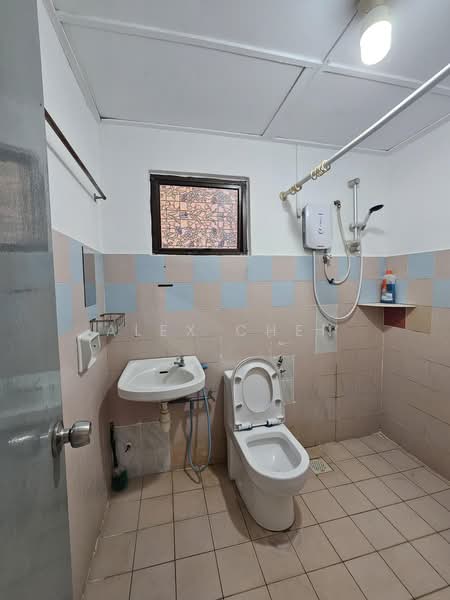 Kondominium untuk Dijual di Evergreen Park Acorn & Hazel - Alex Chen - Bathroom - PropertyGuru.com.my