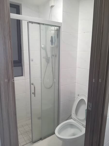 Pangsapuri untuk Disewa di Regalia Park @ Forest City - Hong Charng Lee - Bathroom - PropertyGuru.com.my
