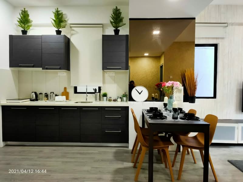 Pangsapuri untuk Disewa di Kempas Apartment - Lee Luke - Kitchen - PropertyGuru.com.my