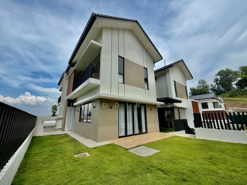 Semi-Detached House for Sale in Symphony Hills (Cyberjaya) - Aizuddin Ali - Exterior - PropertyGuru.com.my