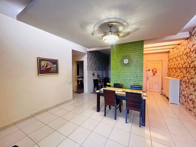 Pangsapuri untuk Dijual di Sri Ixora Apartment - Fauran Nawawi - PropertyGuru.com.my