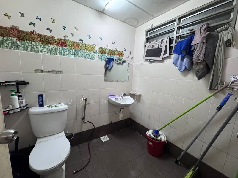Condominium for Sale at Magna Ville - Fauran Nawawi - Bathroom - PropertyGuru.com.my