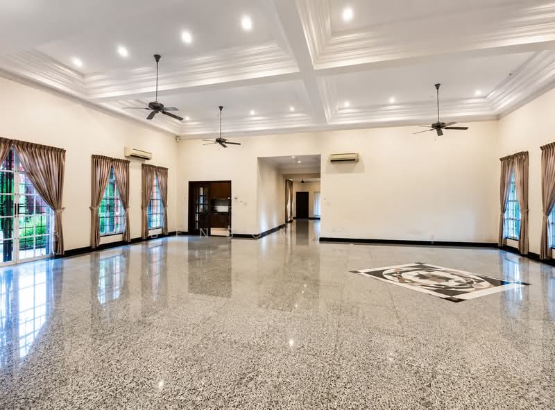 Bungalow House for Sale in Leisure Farm (Gelang Patah) - Benson NEC - Living Room - PropertyGuru.com.my