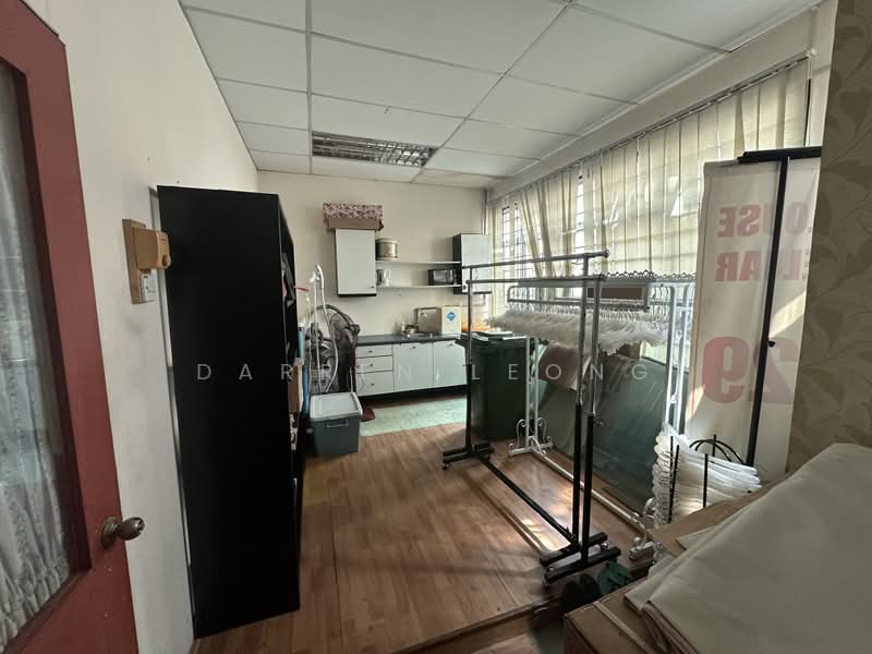 Shop / Office for Sale in Seksyen 7 (Bangi) - Darren Leong - Kitchen - PropertyGuru.com.my