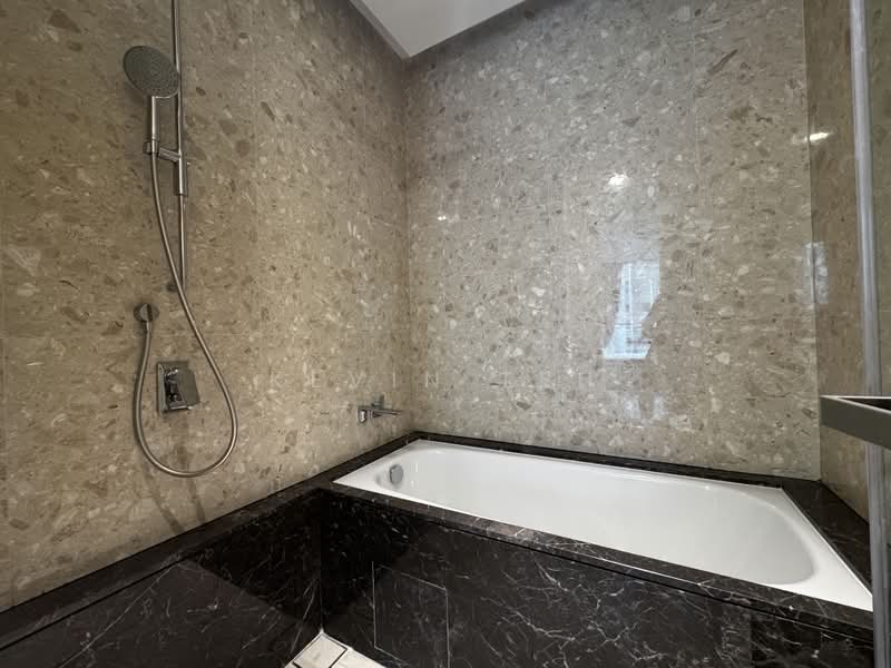 Kondominium untuk Disewa di Pavilion Damansara Heights - Kevin Teh - Bathroom - PropertyGuru.com.my
