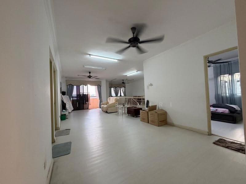 Condominium for Sale at Putra Villa - Siti Sumiri - Living Room - PropertyGuru.com.my