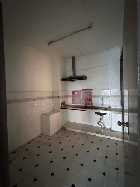 Kondominium untuk Disewa di Skudai Villa - Elvis Sim - Kitchen - PropertyGuru.com.my