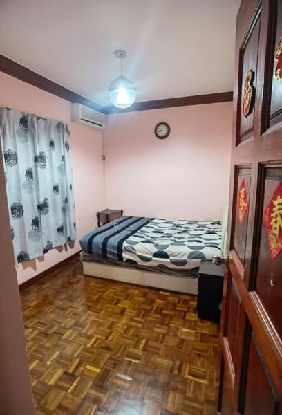 Pangsapuri untuk Disewa di Sri Intan 2 - Luke Ross - Bedroom - PropertyGuru.com.my