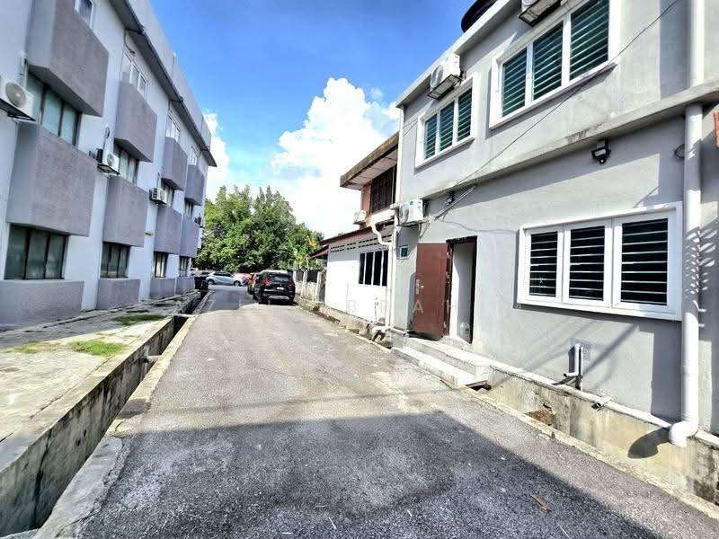 Rumah Teres 2-Tingkat untuk Dijual di Pandan Indah (Ampang) - Azli Ibrahim - Exterior - PropertyGuru.com.my