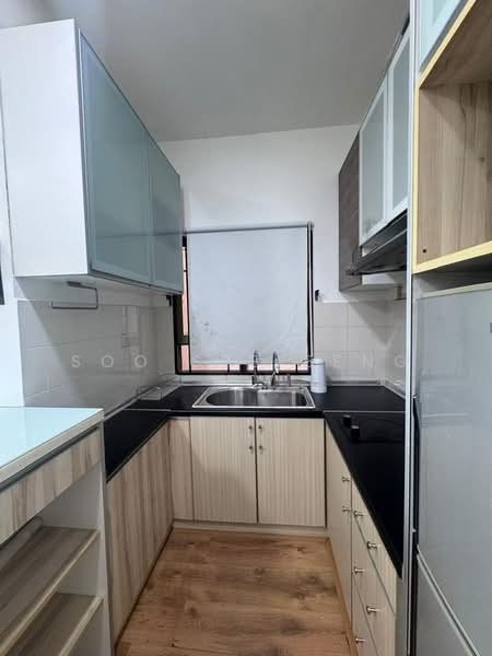 Kediaman Servis untuk Disewa di Ritze Perdana 1 - Soo See Beng - Kitchen - PropertyGuru.com.my