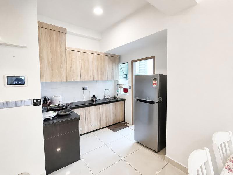 Condominium for Sale at D'Suites Akasia Horizon @ Horizon Hills - James Bong - Kitchen - PropertyGuru.com.my