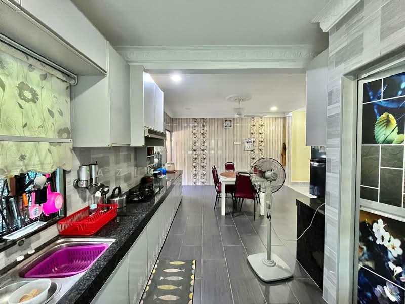 Rumah Teres 2-Tingkat untuk Dijual di Seksyen 3 (Bangi) - Azli Ibrahim - Kitchen - PropertyGuru.com.my