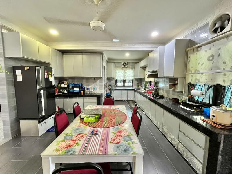 Rumah Teres 2-Tingkat untuk Dijual di Seksyen 3 (Bangi) - Azli Ibrahim - Kitchen - PropertyGuru.com.my