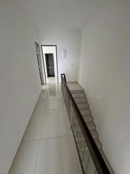 Cluster House for Sale in Johor Bahru (Johor) - James Bong - Corridor - PropertyGuru.com.my