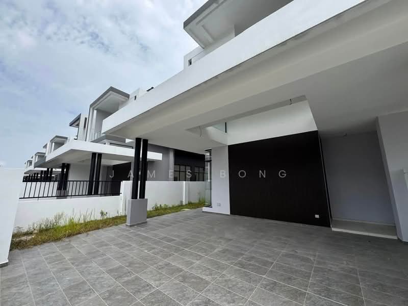 Cluster House for Sale in Johor Bahru (Johor) - James Bong - Exterior - PropertyGuru.com.my