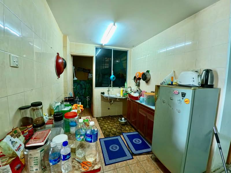 Pangsapuri untuk Dijual di Vista Perdana Apartment - Hasnizam . - Kitchen - PropertyGuru.com.my