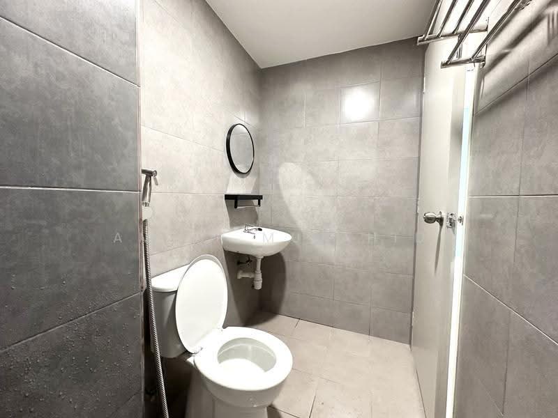 Apartment for Rent at Residensi Sateria - Ameer Mujahid - Bathroom - PropertyGuru.com.my
