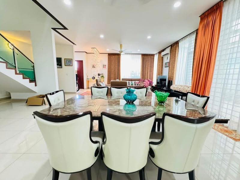 Rumah Berkembar untuk Dijual di Garden Residence (Cyberjaya) - Jared Wong - Dining Room - PropertyGuru.com.my
