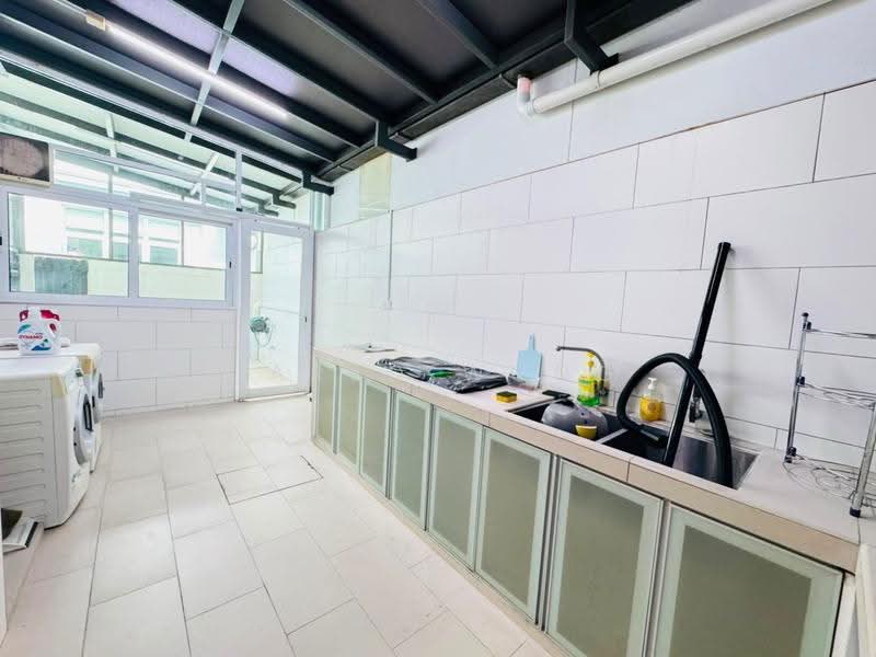 Rumah Berkembar untuk Dijual di Garden Residence (Cyberjaya) - Jared Wong - Kitchen - PropertyGuru.com.my