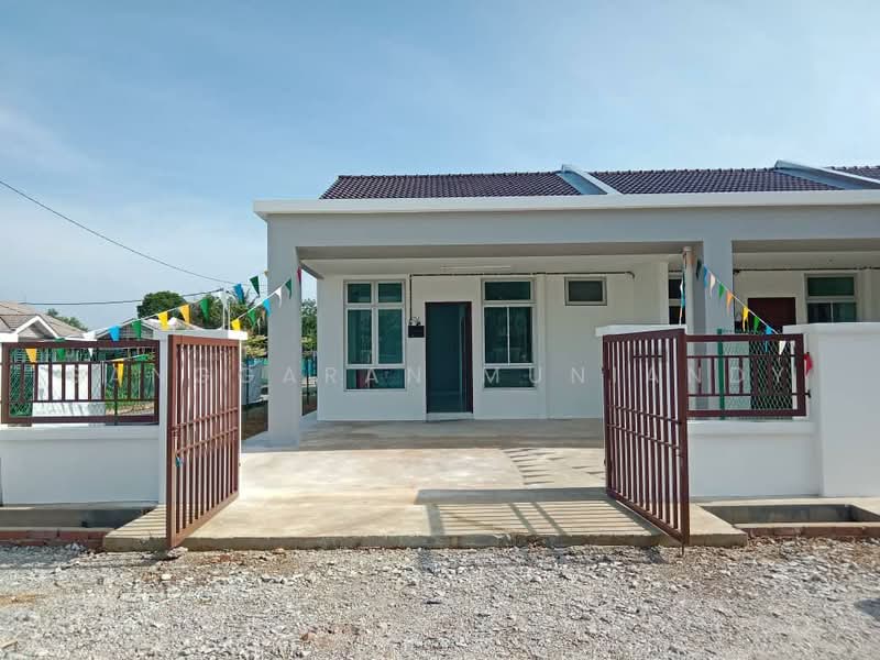 1-storey Terraced House for Sale in Rumah Teres Setingkat Di Changlun, Kedah (Chenang) - Sanggaran Muniandy - Exterior - PropertyGuru.com.my