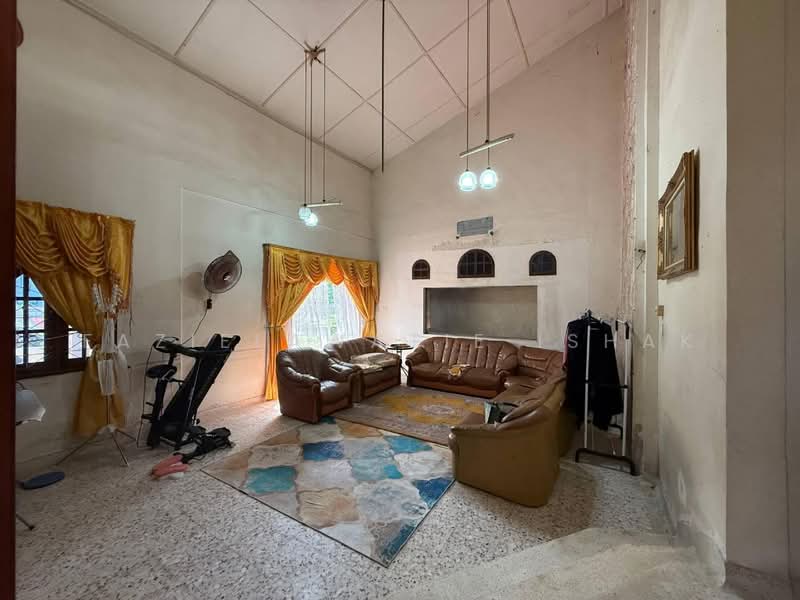 Bungalow House for Sale in Kuala Terengganu (Terengganu) - Fazielawatie Ishak - Living Room - PropertyGuru.com.my