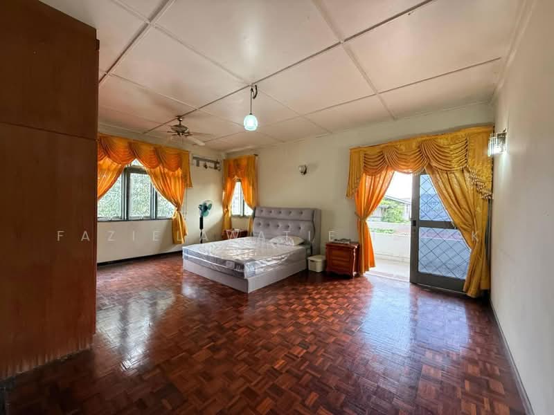 Bungalow House for Sale in Kuala Terengganu (Terengganu) - Fazielawatie Ishak - PropertyGuru.com.my