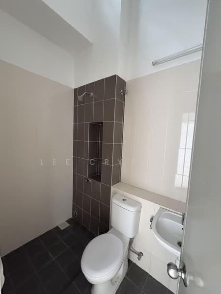 Rumah Teres 2-Tingkat untuk Disewa di Setia Ecohill (Semenyih) - Lee Crystal - Bathroom - PropertyGuru.com.my