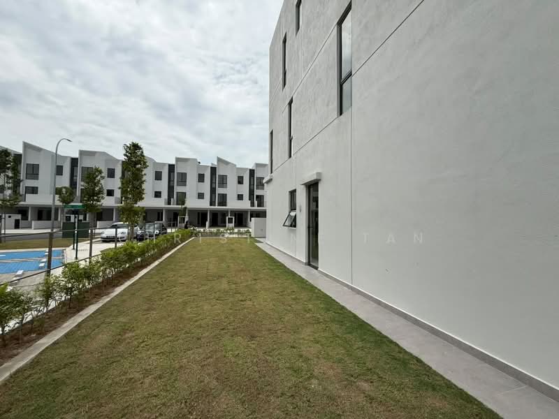 3-storey Terraced House for Rent in Kwasa Damansara (Sungai Buloh) - Christine Tan - PropertyGuru.com.my