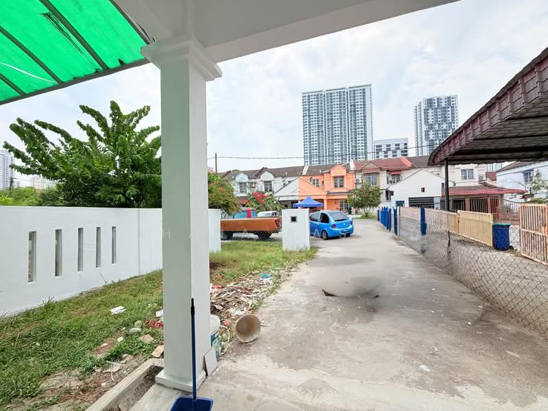 2-storey Terraced House for Sale in Taman Subang Mewah (Subang Jaya) - Fahana Rashid - Exterior - PropertyGuru.com.my