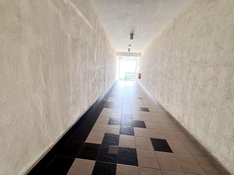 Kondominium untuk Dijual di Villa Park - NUZULHAKIMI . - Corridor - PropertyGuru.com.my