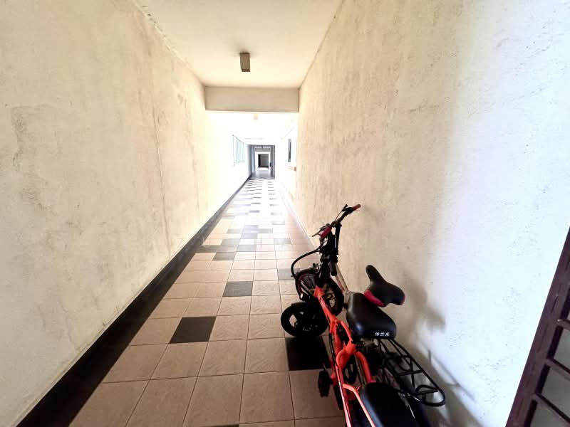 Kondominium untuk Dijual di Villa Park - NUZULHAKIMI . - Corridor - PropertyGuru.com.my