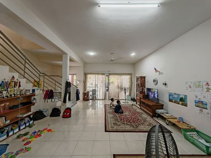 Rumah Teres 2-Tingkat untuk Dijual di Bandar Seri Putra (Bangi) - Tasya Ruslan - PropertyGuru.com.my