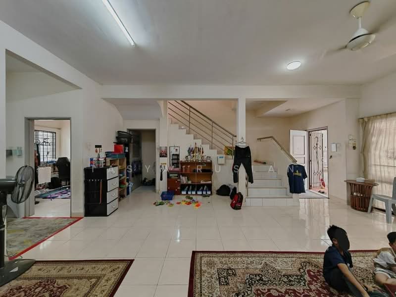 Rumah Teres 2-Tingkat untuk Dijual di Bandar Seri Putra (Bangi) - Tasya Ruslan - PropertyGuru.com.my