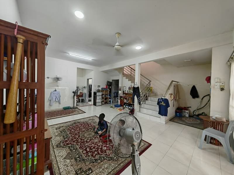 Rumah Teres 2-Tingkat untuk Dijual di Bandar Seri Putra (Bangi) - Tasya Ruslan - PropertyGuru.com.my