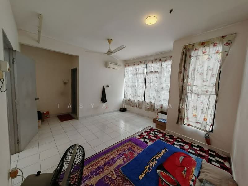 Rumah Teres 2-Tingkat untuk Dijual di Bandar Seri Putra (Bangi) - Tasya Ruslan - PropertyGuru.com.my