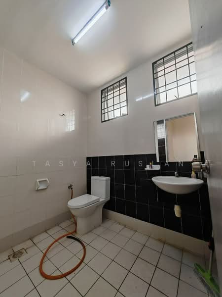 Rumah Teres 2-Tingkat untuk Dijual di Bandar Seri Putra (Bangi) - Tasya Ruslan - PropertyGuru.com.my