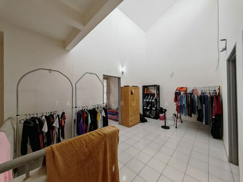 Rumah Teres 2-Tingkat untuk Dijual di Bandar Seri Putra (Bangi) - Tasya Ruslan - PropertyGuru.com.my