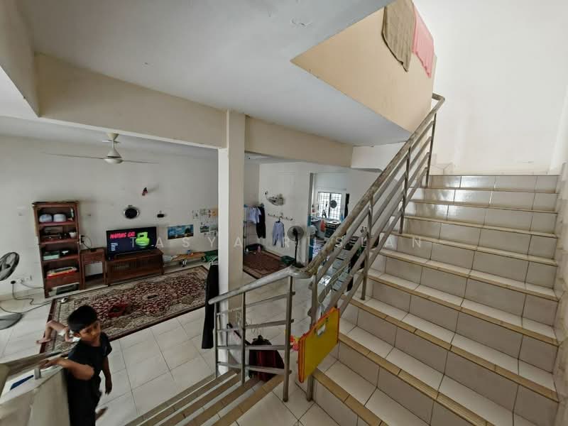 Rumah Teres 2-Tingkat untuk Dijual di Bandar Seri Putra (Bangi) - Tasya Ruslan - PropertyGuru.com.my