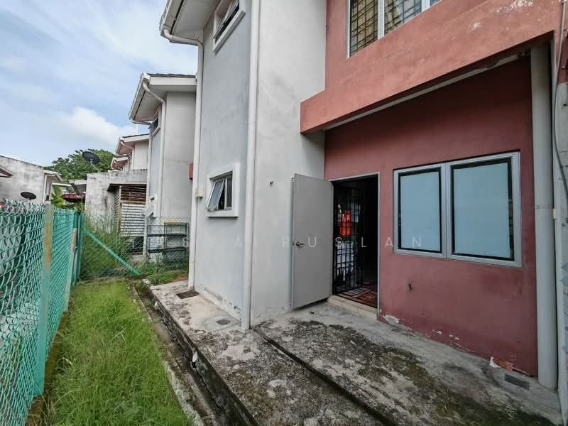 Rumah Teres 2-Tingkat untuk Dijual di Bandar Seri Putra (Bangi) - Tasya Ruslan - PropertyGuru.com.my