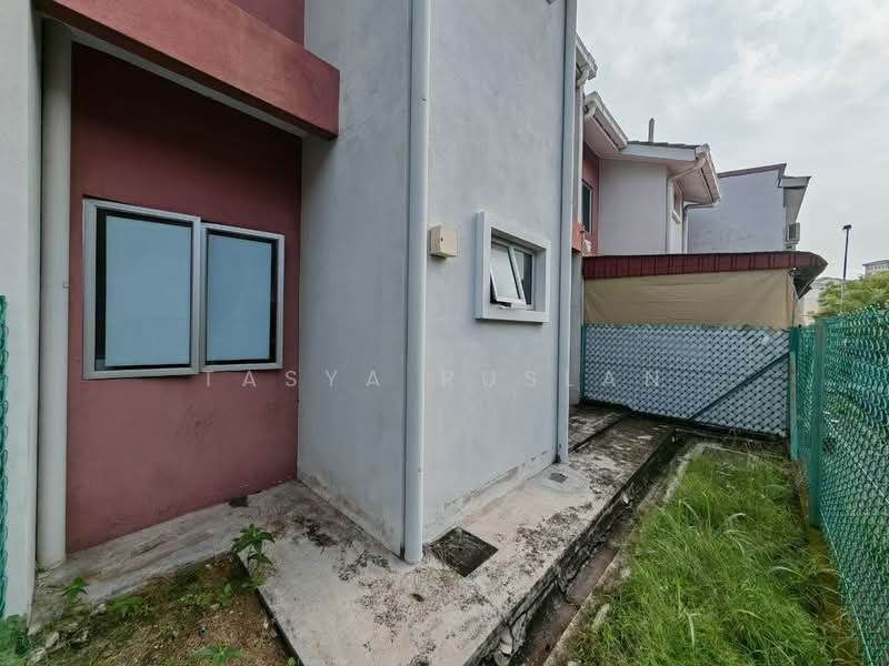 Rumah Teres 2-Tingkat untuk Dijual di Bandar Seri Putra (Bangi) - Tasya Ruslan - PropertyGuru.com.my