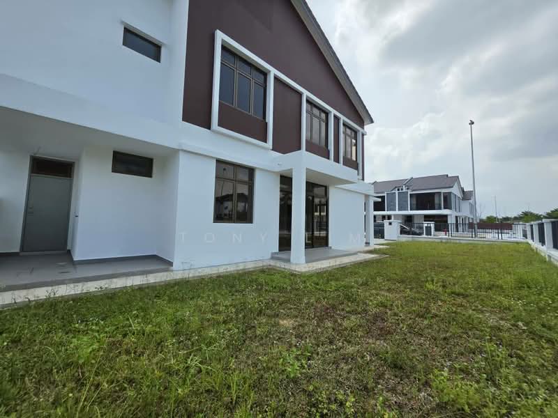 2-storey Terraced House for Rent in Mutiara Rini (Skudai) - Tony Lim - Exterior - PropertyGuru.com.my