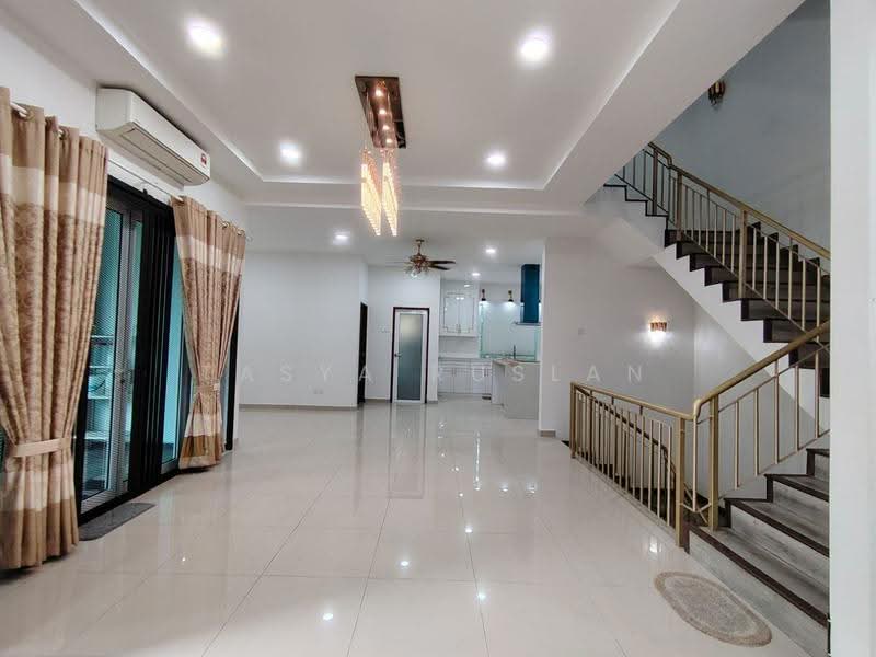 Rumah Teres 3.5-Tingkat untuk Dijual di Taman Sekamat (Kajang) - Tasya Ruslan - PropertyGuru.com.my