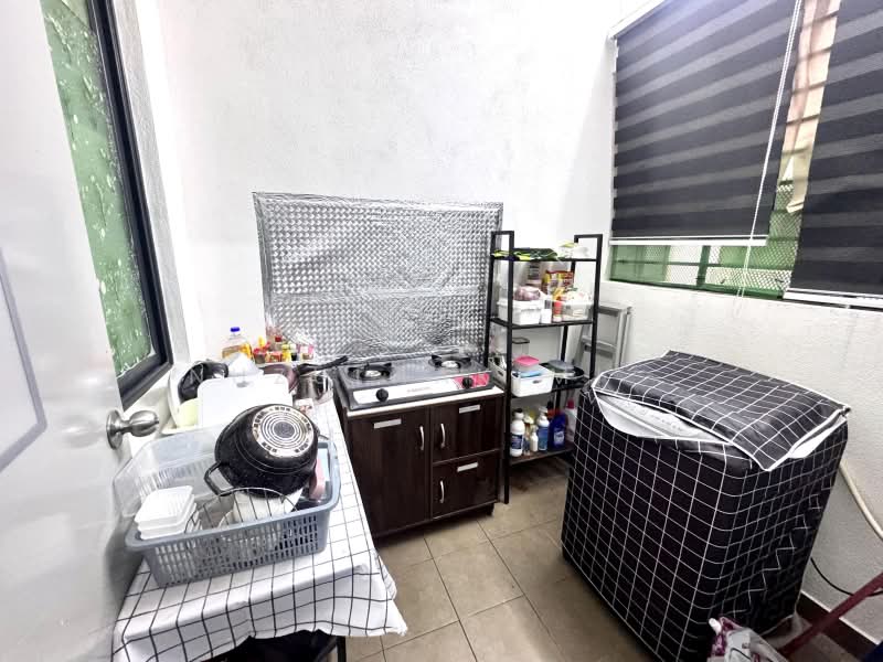 Condominium for Sale at Vista Bangi - NUZULHAKIMI . - Kitchen - PropertyGuru.com.my