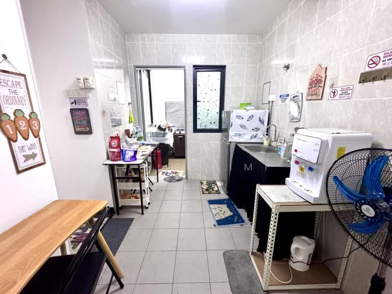 Condominium for Sale at Vista Bangi - NUZULHAKIMI . - Kitchen - PropertyGuru.com.my